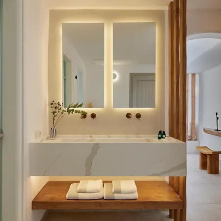 Phos The Boutique 5* Akrotiri (Santorini)