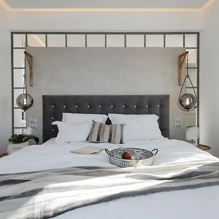 Phos The Boutique 5* Akrotiri (Santorini)