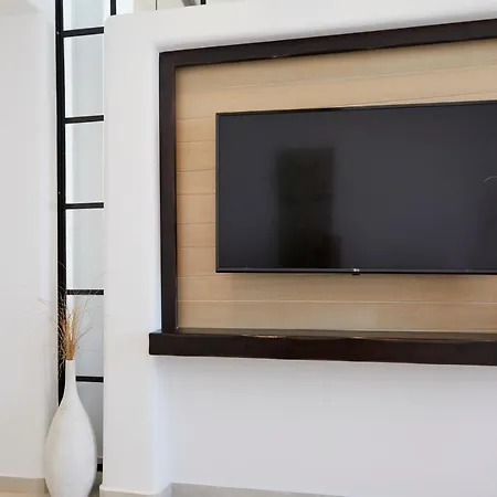 Отель Phos The Boutique