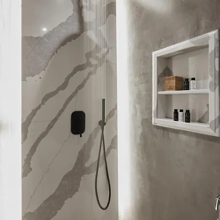 Отель Phos The Boutique 5*